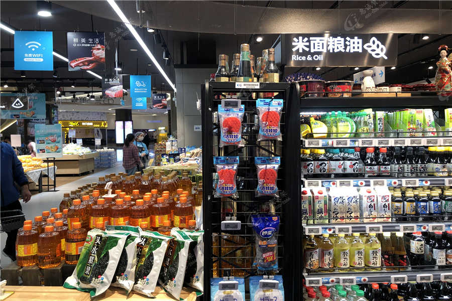 鋼木貨架實(shí)拍圖1.jpg